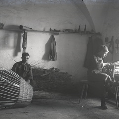 Italijanski ujetniki pri izdelovanju košar - 82  1160