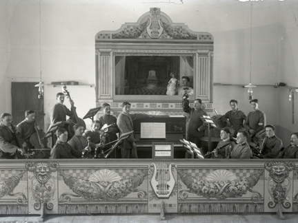 Italijanskii ujetniki pri godbi - 77  1087