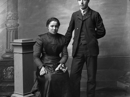 Marija Bonač in Albin Peterlin - Naglic1100