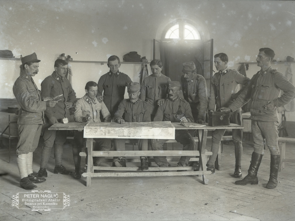 Študij zemljevidov - 74  1049