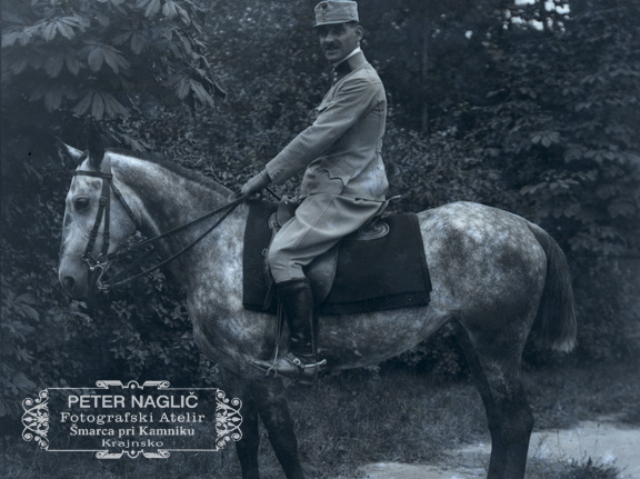 Nadporočnik na konju - 72  1016