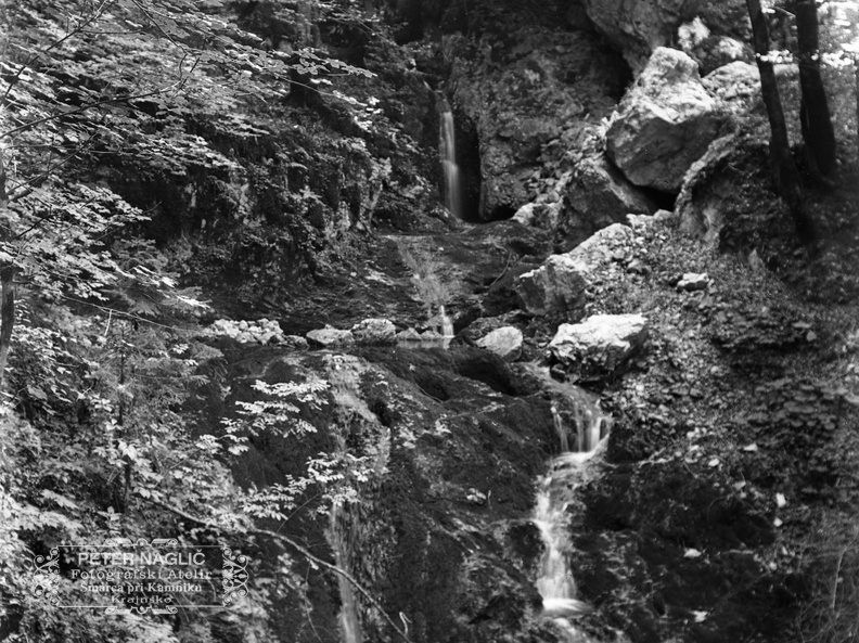 Manjši slapovi ob Bistriškem izviru - naglic894