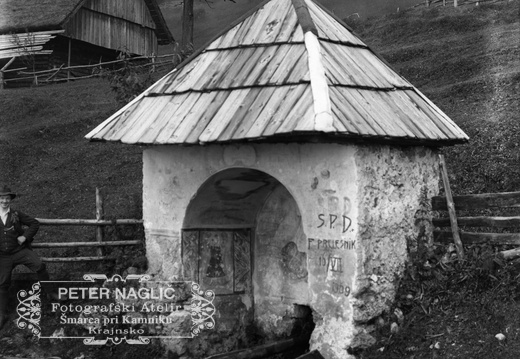 Znamenje z izvirom ob sv. Ambrožu - naglic878